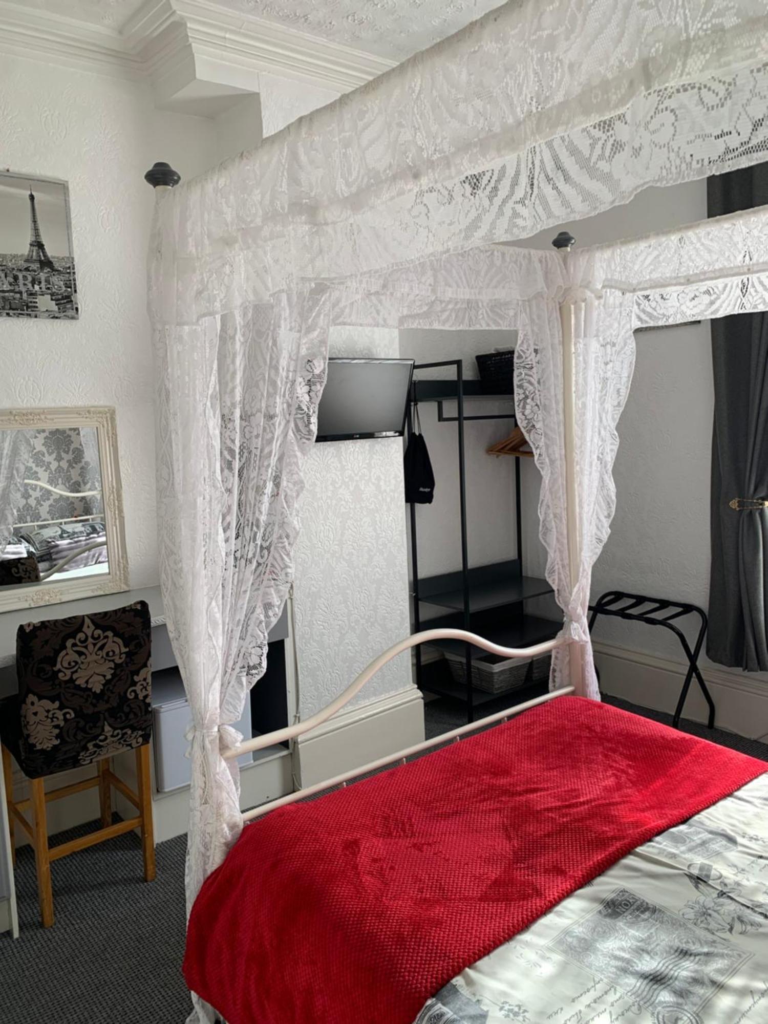 Hornby Villa- 4Star B&B-Couples & Families Only Blackpool Bilik gambar